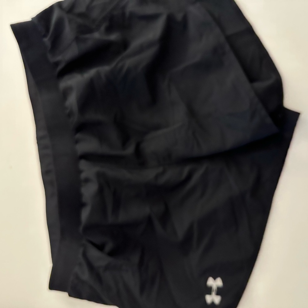 Underarmor Black Shorts L
